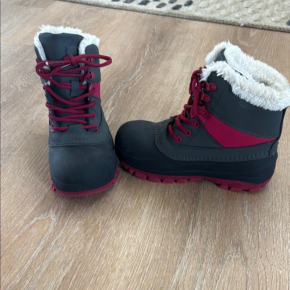 All in Motion Gray and Red Rain & Snow Boots Waterproof Insulated